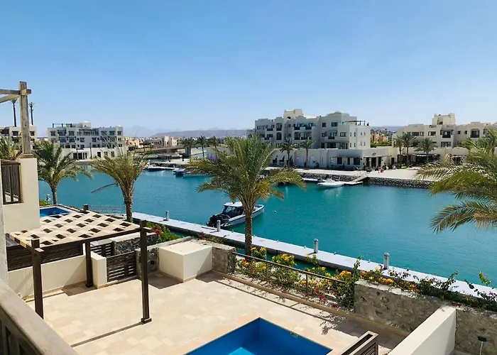 Apartman New Overlooking The Marina In Elgouna Gurdaka